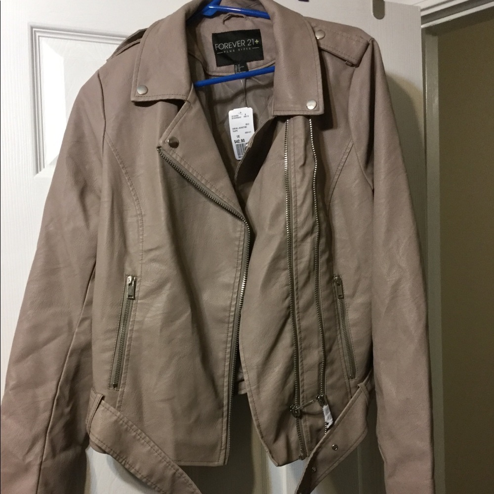 1x tan leather jacket forever 21